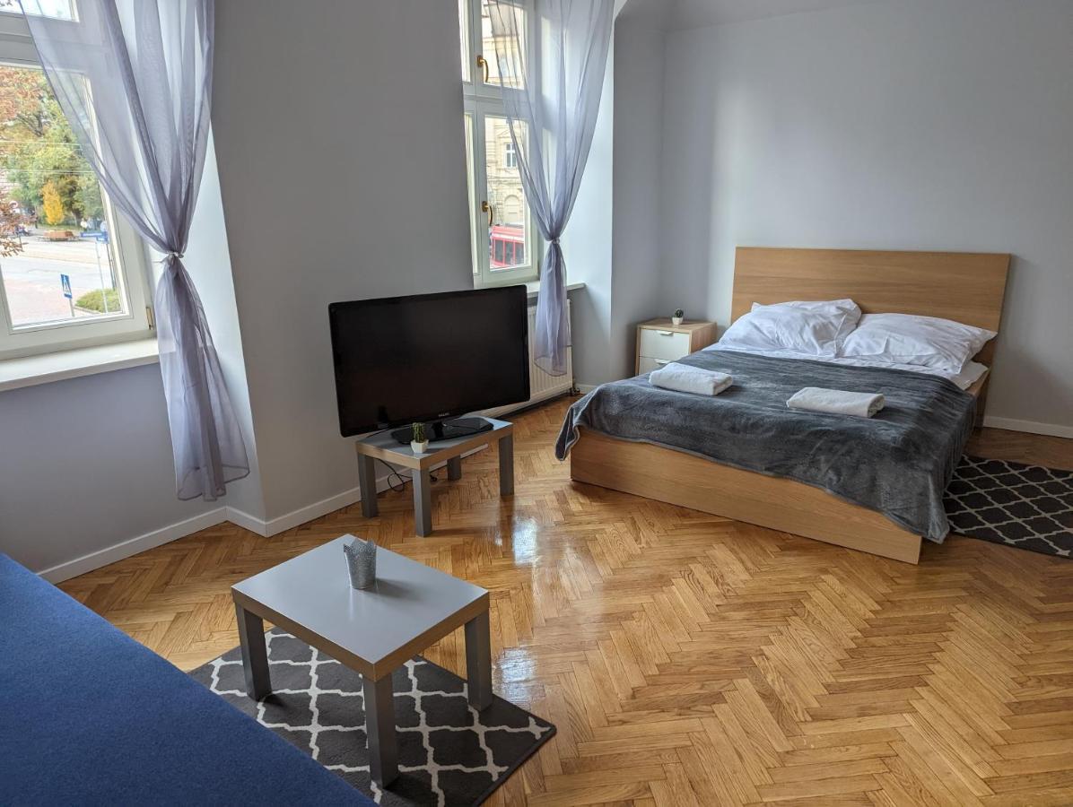 Wawel Suites Krasków Εξωτερικό φωτογραφία