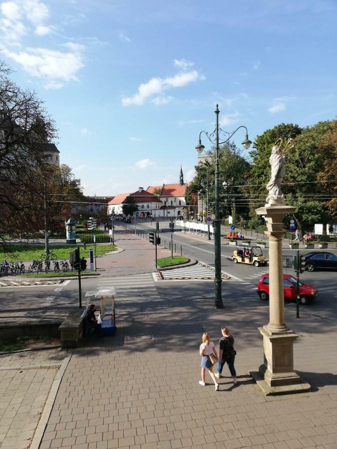 Wawel Suites Krasków Εξωτερικό φωτογραφία